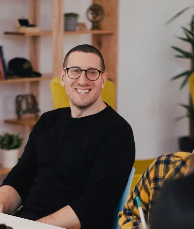 SMO Hero on a laptop